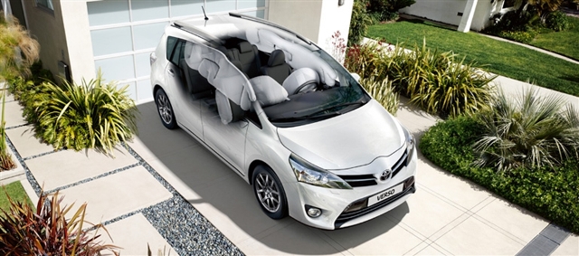 Toyota Verso 2014 модельного года